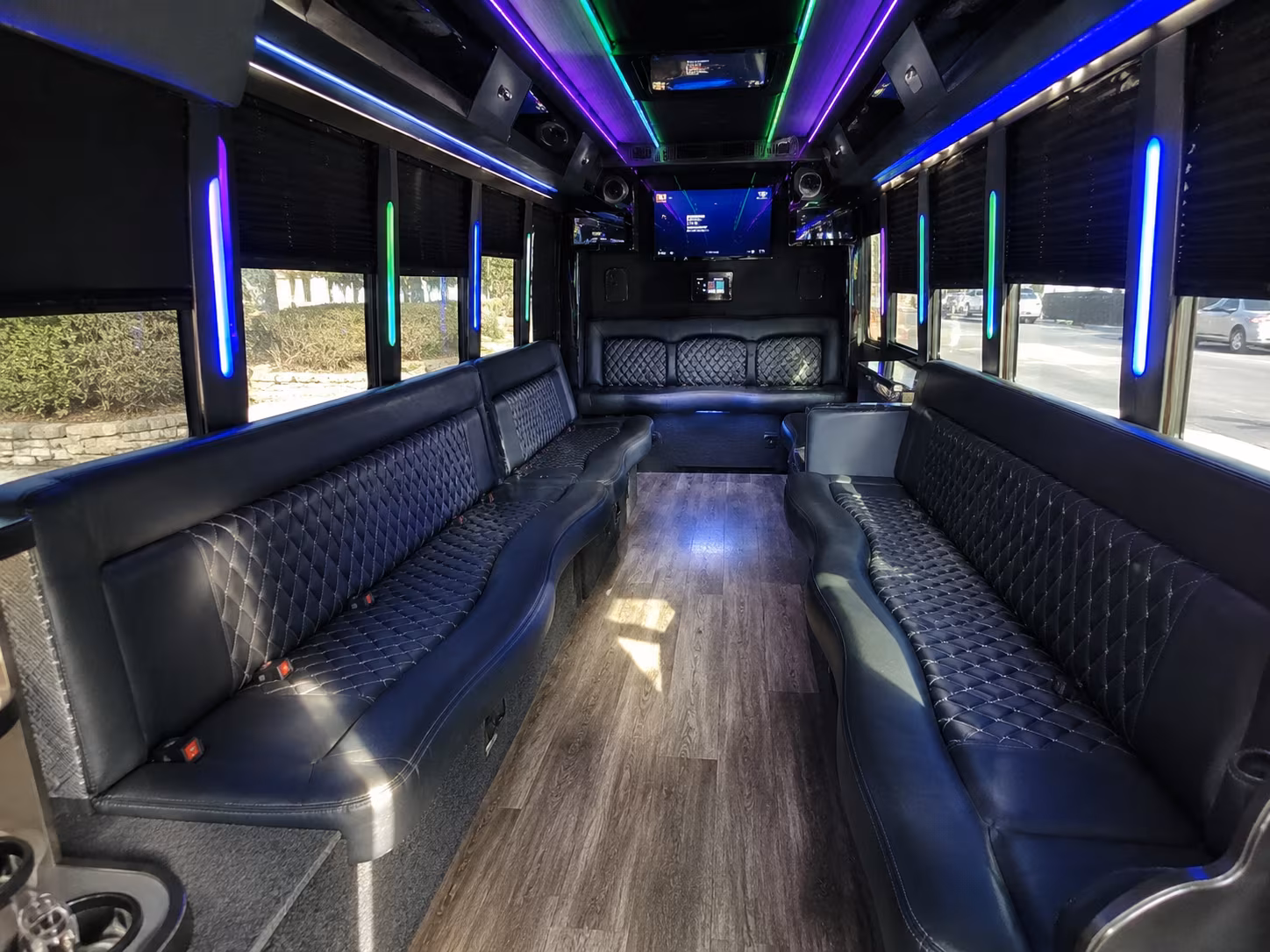 harrisonburg 15 passenger party bus interior