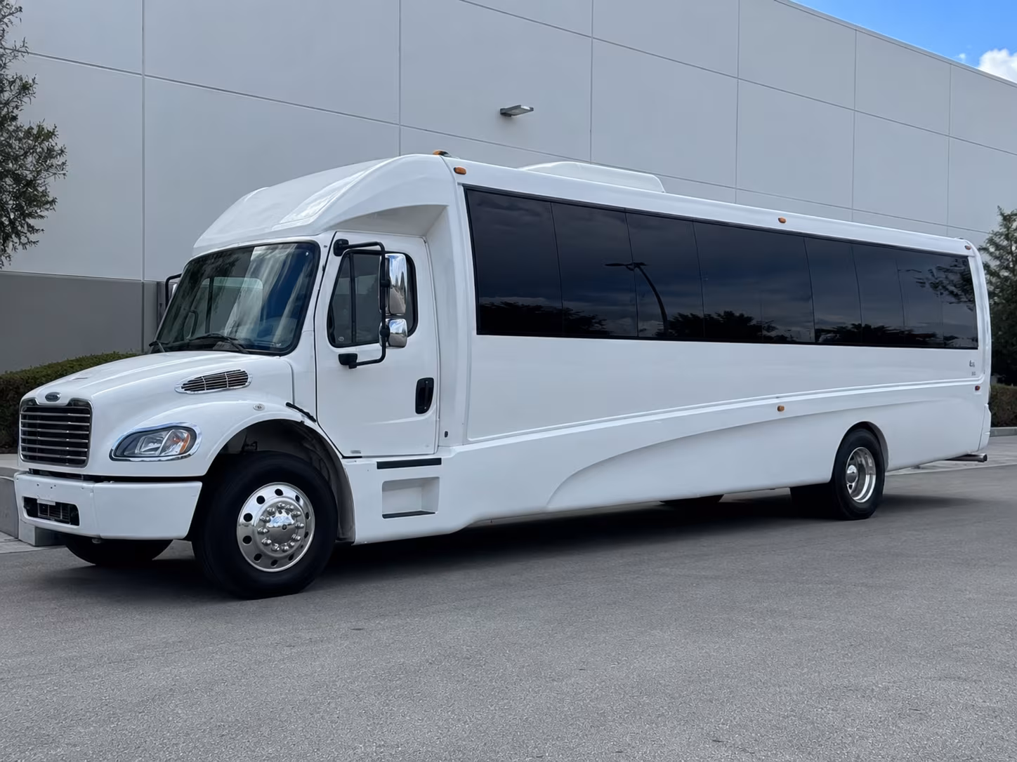 harrisonburg party bus rental 2