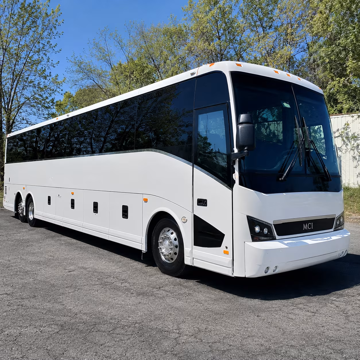 one bus keeps your downtown harrisonburg concert night moving