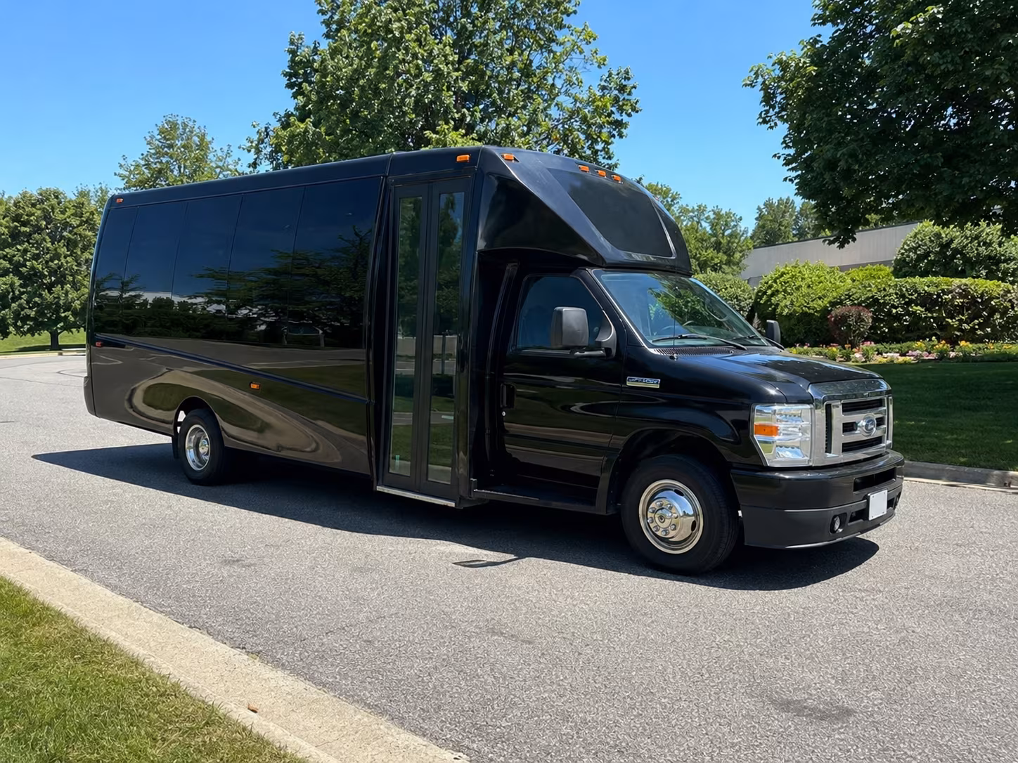 party bus transportation for harrisonburg area proms