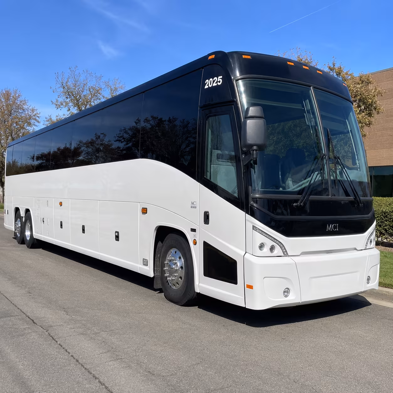 use harrisonburgcharterbuscompany com to plan a multi stop concert night across the valley