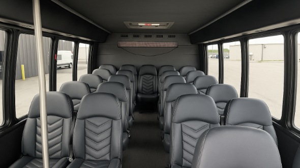 harrisonburg 28 passenger minibus rental
