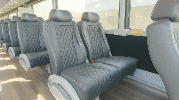 harrisonburg 30 passenger minibus rental