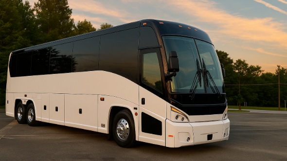 norfolk wine tour and pub crawl bus rentals